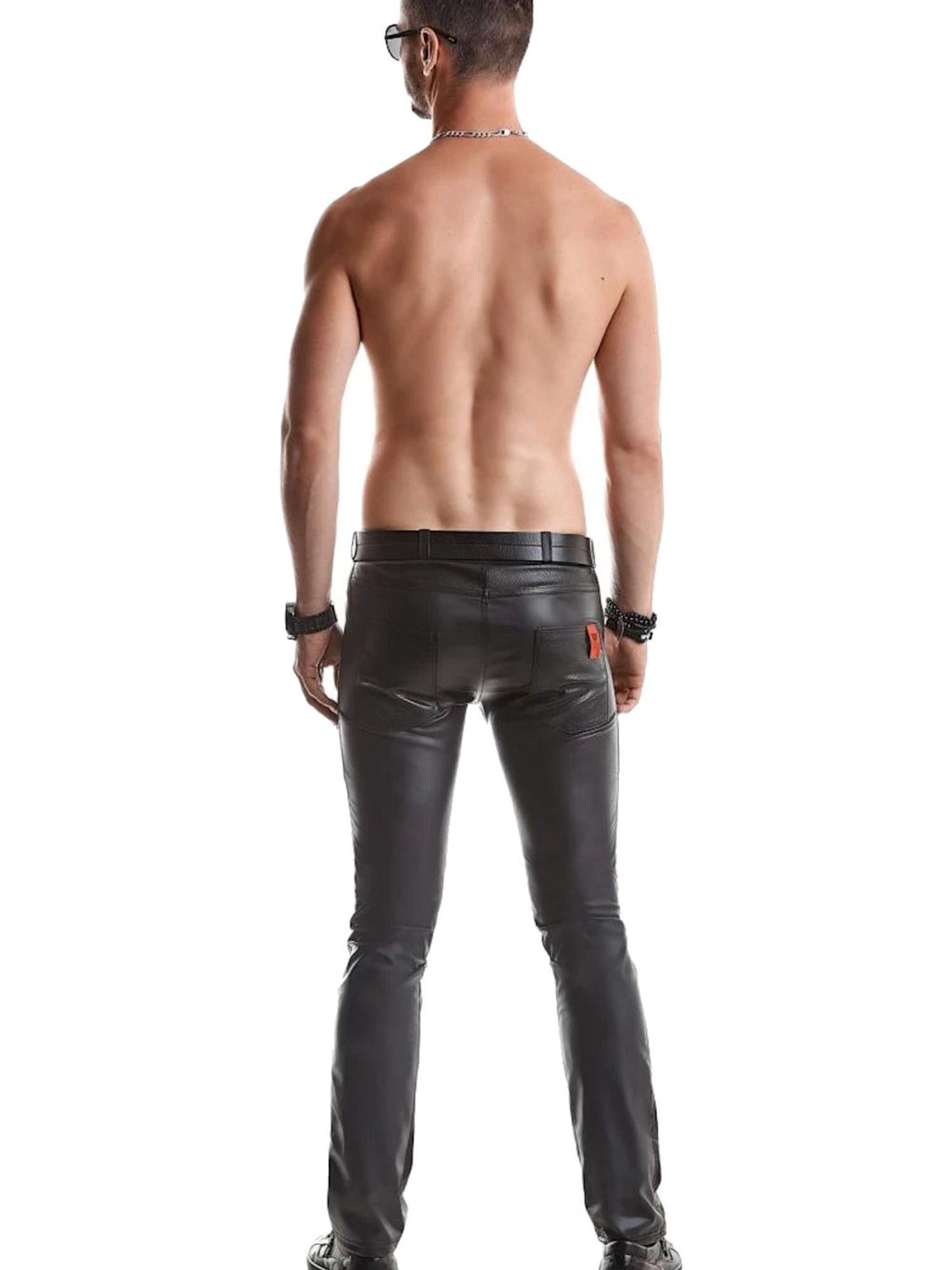 Regnes Fetish Planet Slim fit Pants 'Vincenzo' in Black