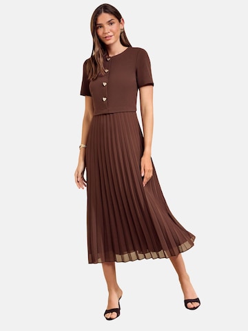 Friends Like These Kleid in Braun: Vorderseite