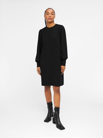 Rochie 'Caroline' de la OBJECT pe negru