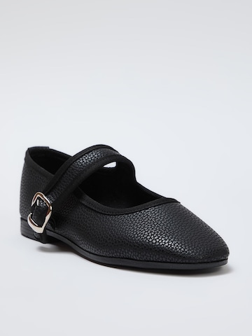 Ballerina con cinturino di Trendyol in nero: frontale