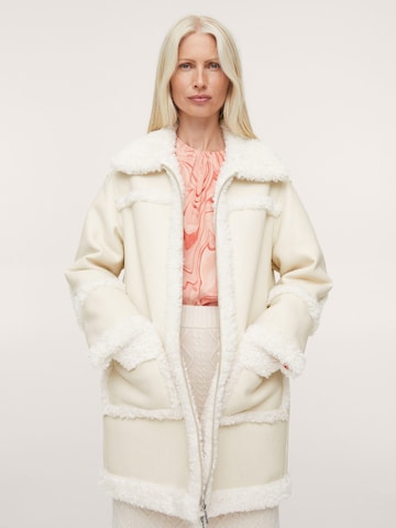 MANGO Zimný kabát 'Caribe' - biela: predná strana