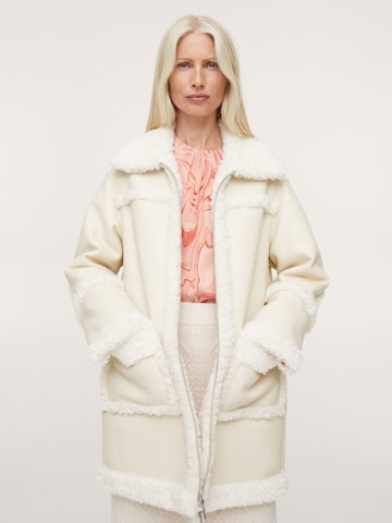 Manteau d’hiver 'Caribe' MANGO en blanc : devant