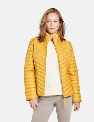 GERRY WEBER Between-Season Jacket in Yellow: front