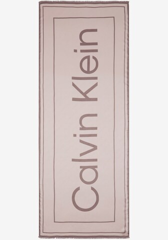 Calvin Klein شال بلون زهري