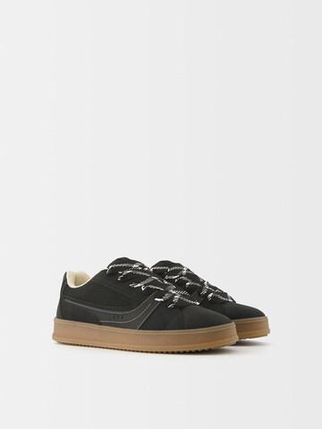 Baskets basses Bershka en noir