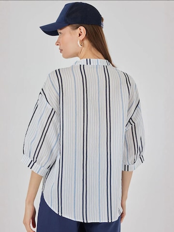 Bigdart - Blusa em azul