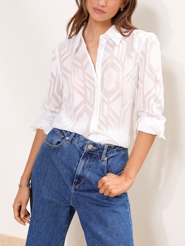 Lipsy - Blusa en blanco