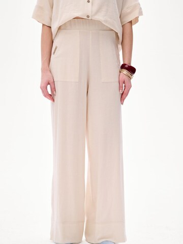 Blue Shadow Regular Hose‌‌‌‌‌‌‌ in Beige