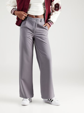 Tally Weijl - Pierna ancha Pantalón plisado en gris: frente