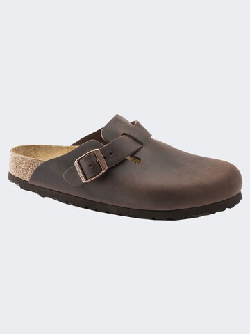 BIRKENSTOCK Muiltjes 'Boston' in Bruin