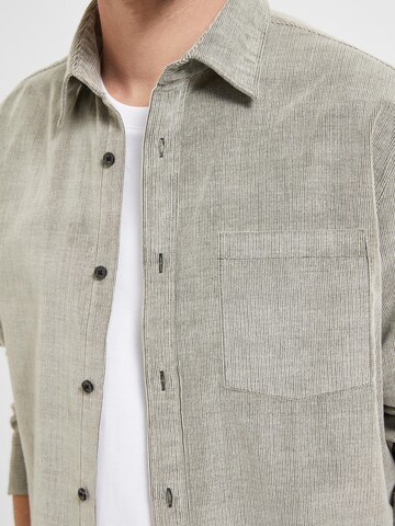 SELECTED HOMME Regular fit Button Up Shirt 'BENJAMIN' in Green