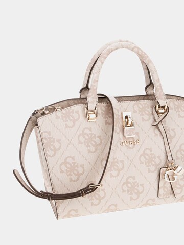 GUESS Handtasche 'Queensland' in Weiß
