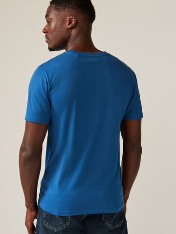 Next - Camisa 'Essential' em azul