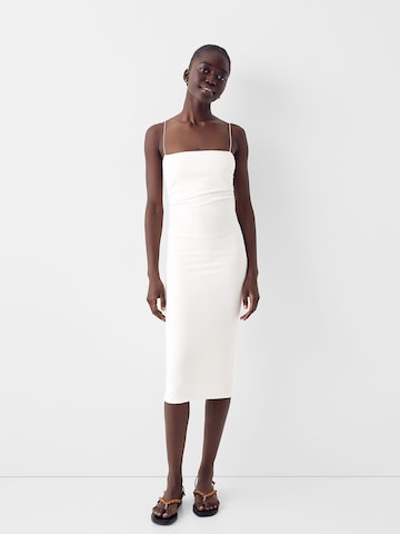 Bershka Jurk in Beige