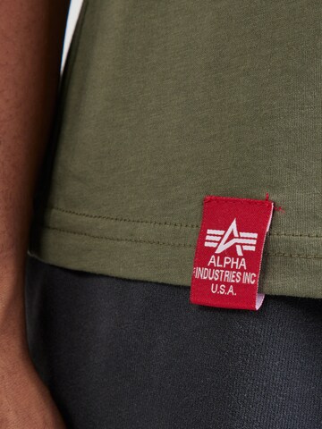ALPHA INDUSTRIES T-Shirt 'Air Force Pilot' in Grün