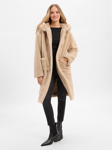 Amber & June Winter Coat in Beige