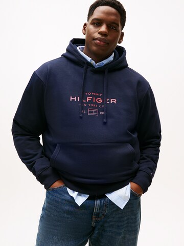 Tommy Hilfiger Big & Tall Sweatshirt in Blue: front