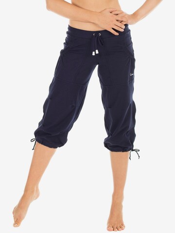 Effilé Pantalon de sport 'WBE6' Winshape en bleu : devant