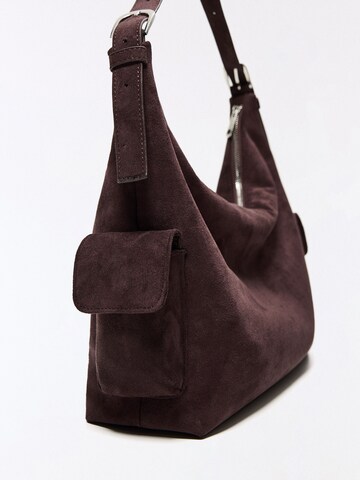 Bershka Shopper in Braun