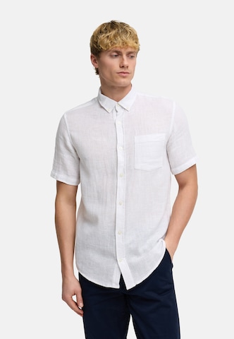 Coupe regular Chemise Kronstadt en blanc : devant