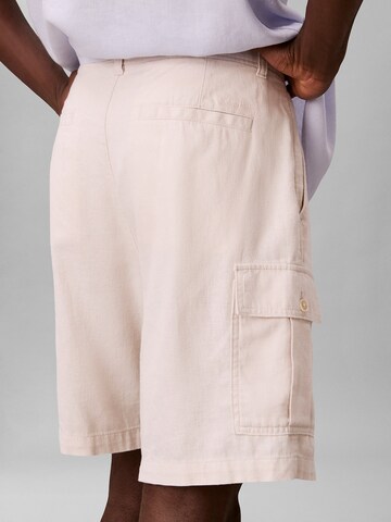 Calvin Klein Jeans Regular Cargo trousers in Beige