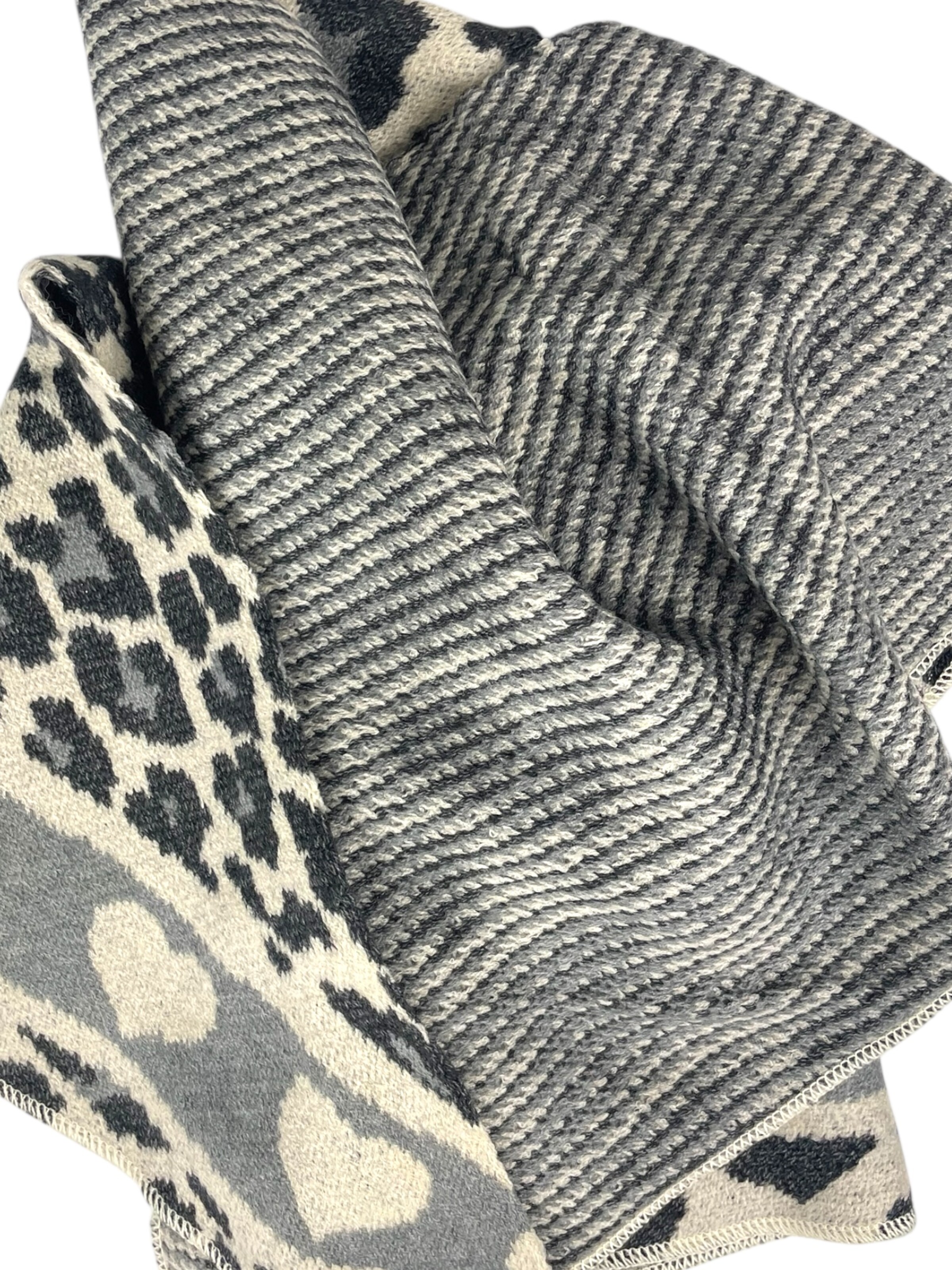 Kumixi Oversized Scarf 'Leo' in Beige