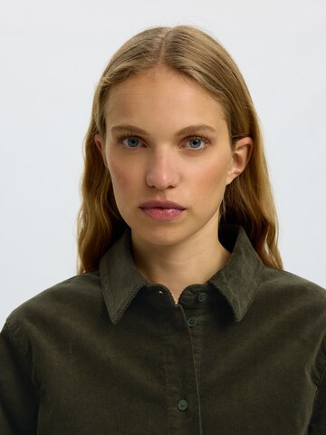 SELECTED - Blusa en verde