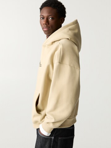 Pull&Bear Sweatshirt 'MONTREUX HO' in Beige