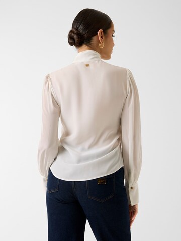 GUESS by Marciano Blouse in Beige