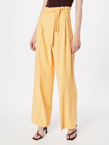 NAF NAF Wide leg Pleat-Front Pants 'ERIKA' in Yellow: front