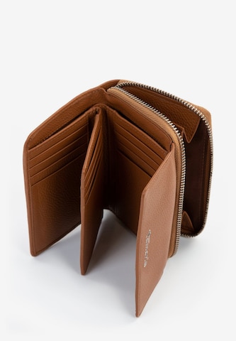 TAMARIS Wallet 'Amanda' in Brown