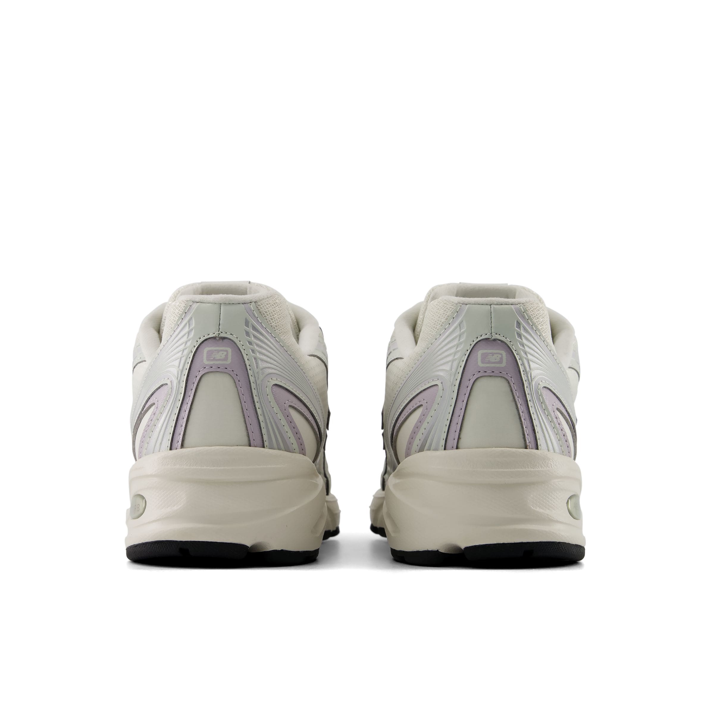 new balance 'Sneaker 740'. in Grau