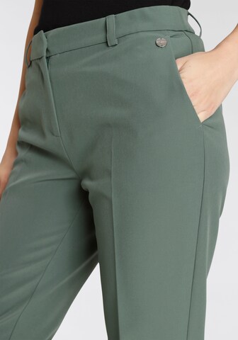 Tamaris Slim fit Pleated Pants in Green