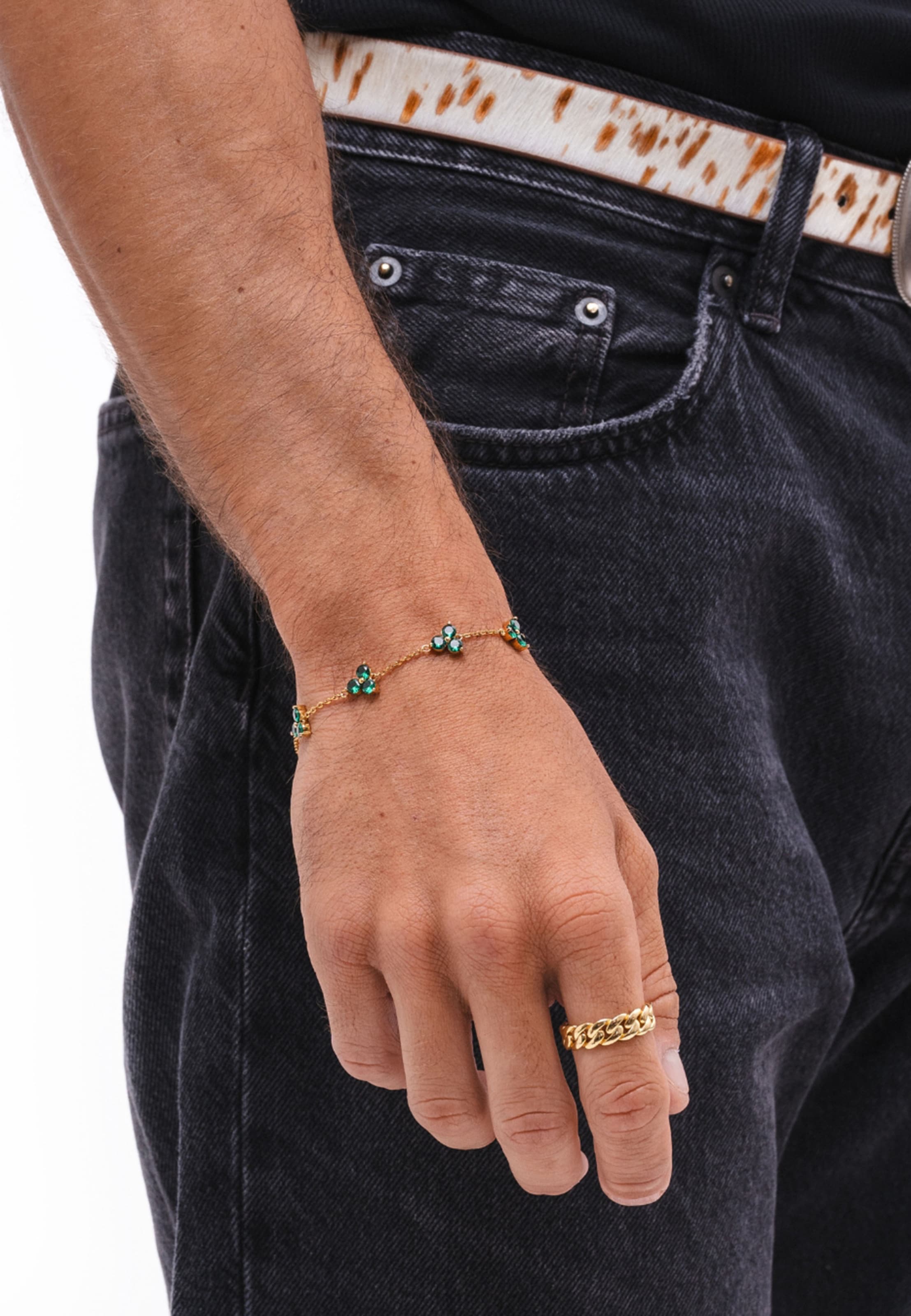 Commen Lines Bracelet in Gold: front