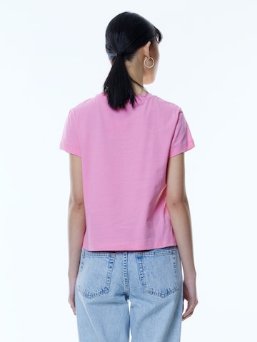 EDITED T-shirt 'Ester' i rosa