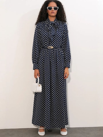 Bigdart Jurk in Blauw: voorkant