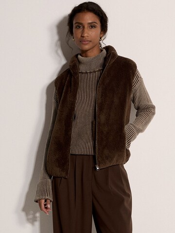 Apricot Vest ' ' in Brown