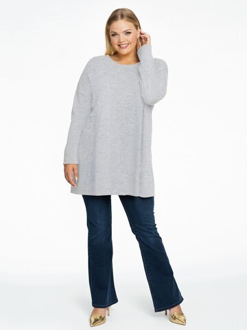 Pull-over YOEK en gris