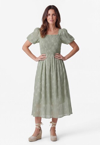 Robe Usha en vert : devant