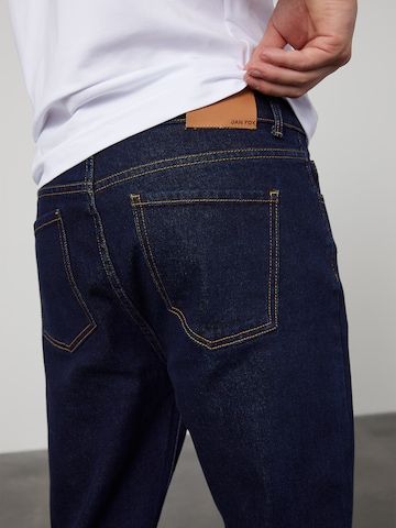 Regular Jean 'Rico' DAN FOX APPAREL en bleu