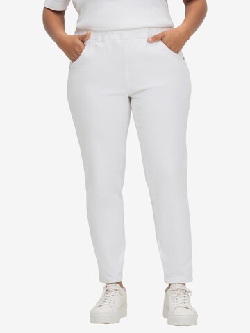 SHEEGO Skinny Jeggings in White: front