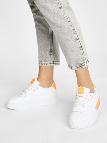 Baskets basses 'Cali Dream' PUMA en blanc : devant