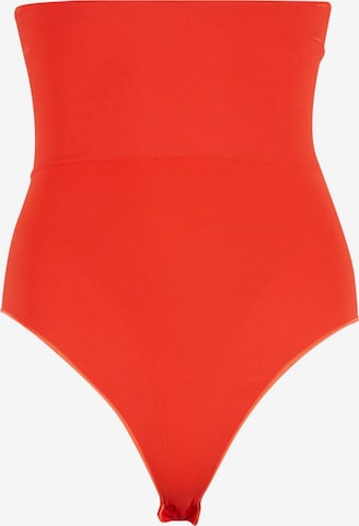 Slip scultant 'Second Skin' Lykkeland Atelier en rouge : devant