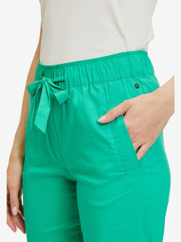 Regular Pantalon Betty & Co en vert