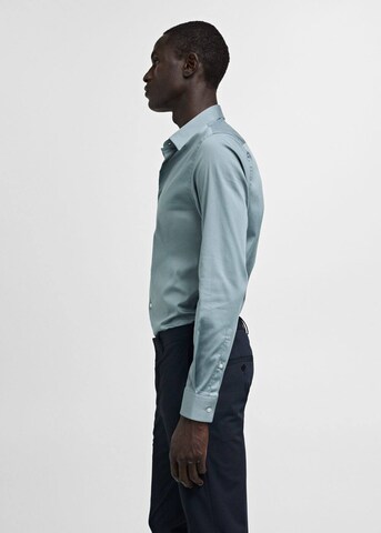 MANGO MAN Slim Fit Hemd 'Emotion' in Grün