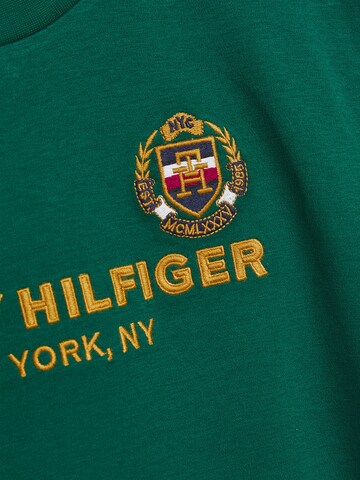 Tricou de la TOMMY HILFIGER pe verde