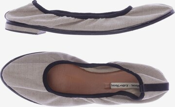 & Other Stories Flats & Loafers in 38 in Grey: front
