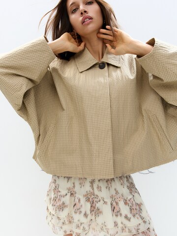 Giacca di mezza stagione di Pull&Bear in beige