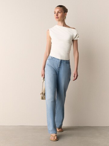 Next Top in Beige