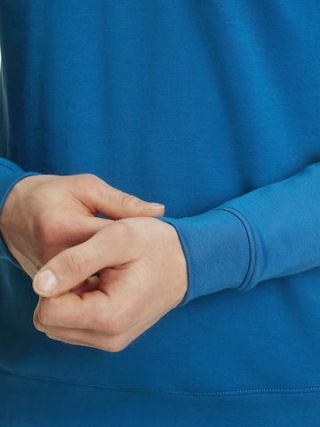 FALKE Sweatshirt 'Essential'‌‌‌ in Blau